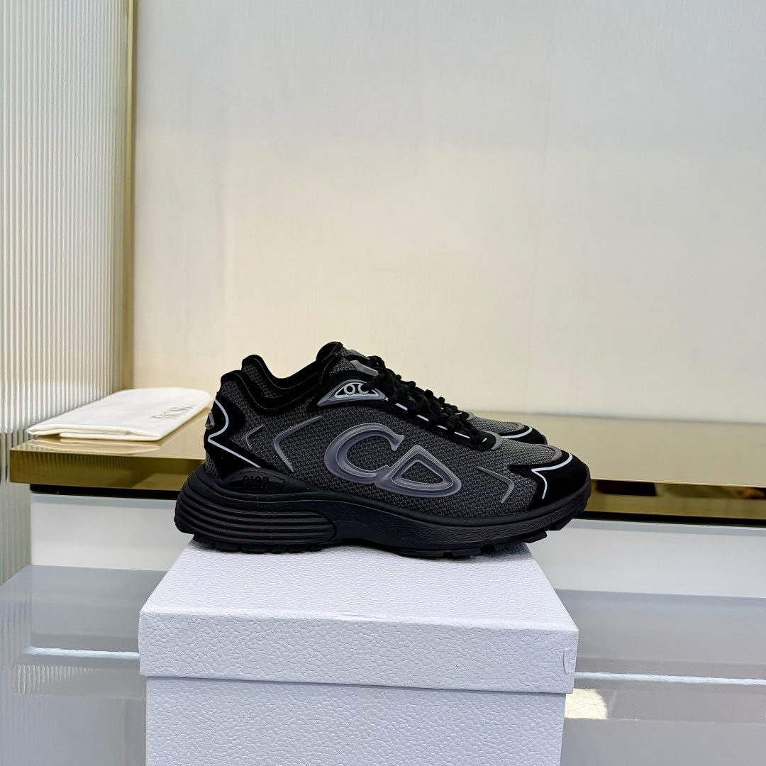 NO:705573,Top version of Dior Dior 26 new B30 new color series!  !  Classic upgrades collide with new sparks. Popular casual shoes and sports shoes. The original demolition is a one-to-one perfect replica. The craftsmanship details are in place. The original customized materials are awesome. The latest element combination. Fashionable and casual personality. Versatile. The fabrics are original customized cloth electric embroidery. The inner leather is breathable mesh. Sizes 39-45. Full set of packaging at the counter, casual shoes/sports shoes, dior, dior, sneakers.19860909顶版  迪奥Dior 26款 全新 B30 新色系！！ 经典升级碰撞新火花 火爆休闲鞋 运动鞋 原版爆拆一比一完美复刻 工艺做工细节到位 原版定制材料 超赞 最新元素组合 时尚休闲个性 百搭 面料原版定制布面电绣 内里皮面拼透气网布 尺码39-45 专柜全套包装,休闲鞋/运动鞋,dior,dior,sneakers,Women's Shoes