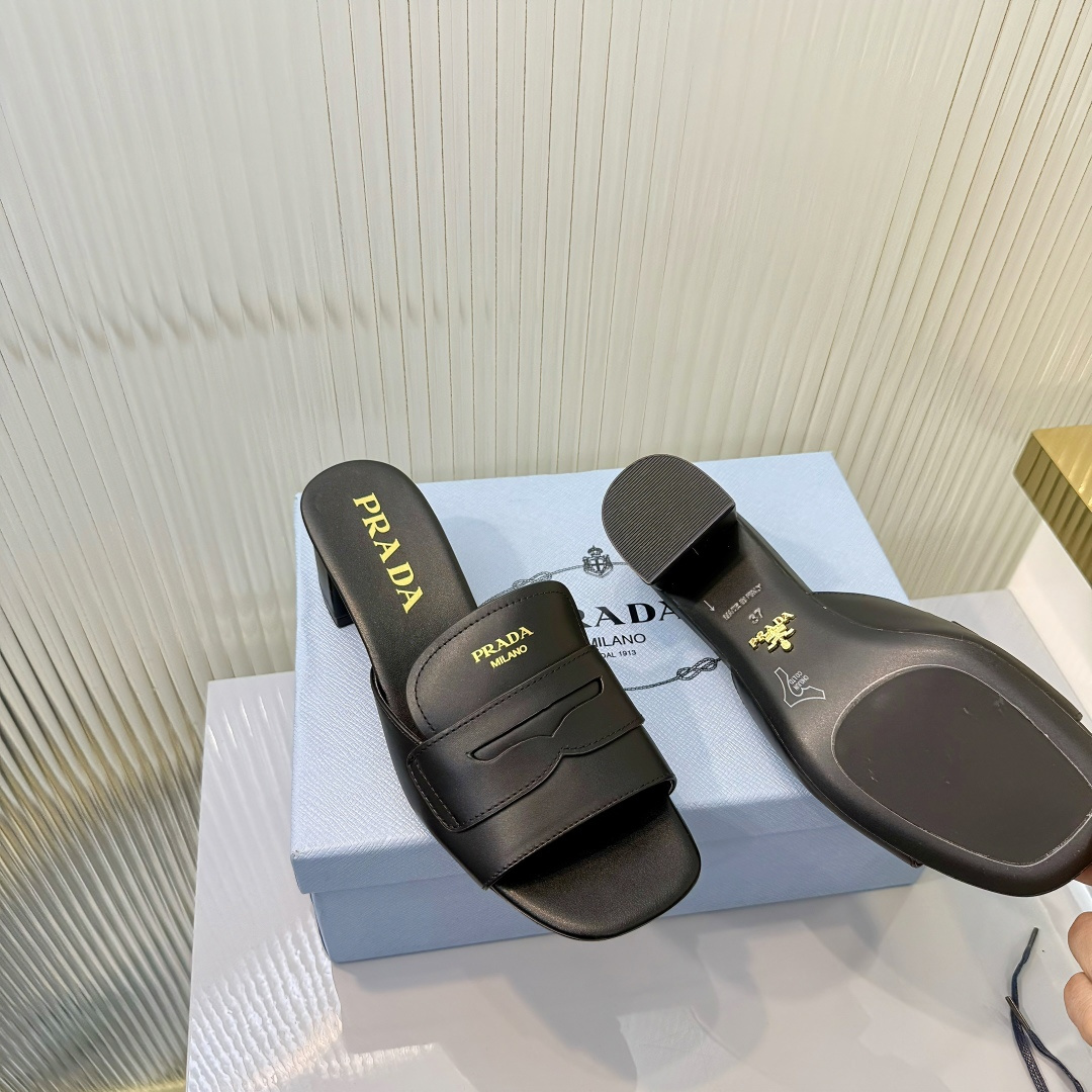 Prada PRADA/普拉达 26ss 春夏新款 粗跟 凉鞋