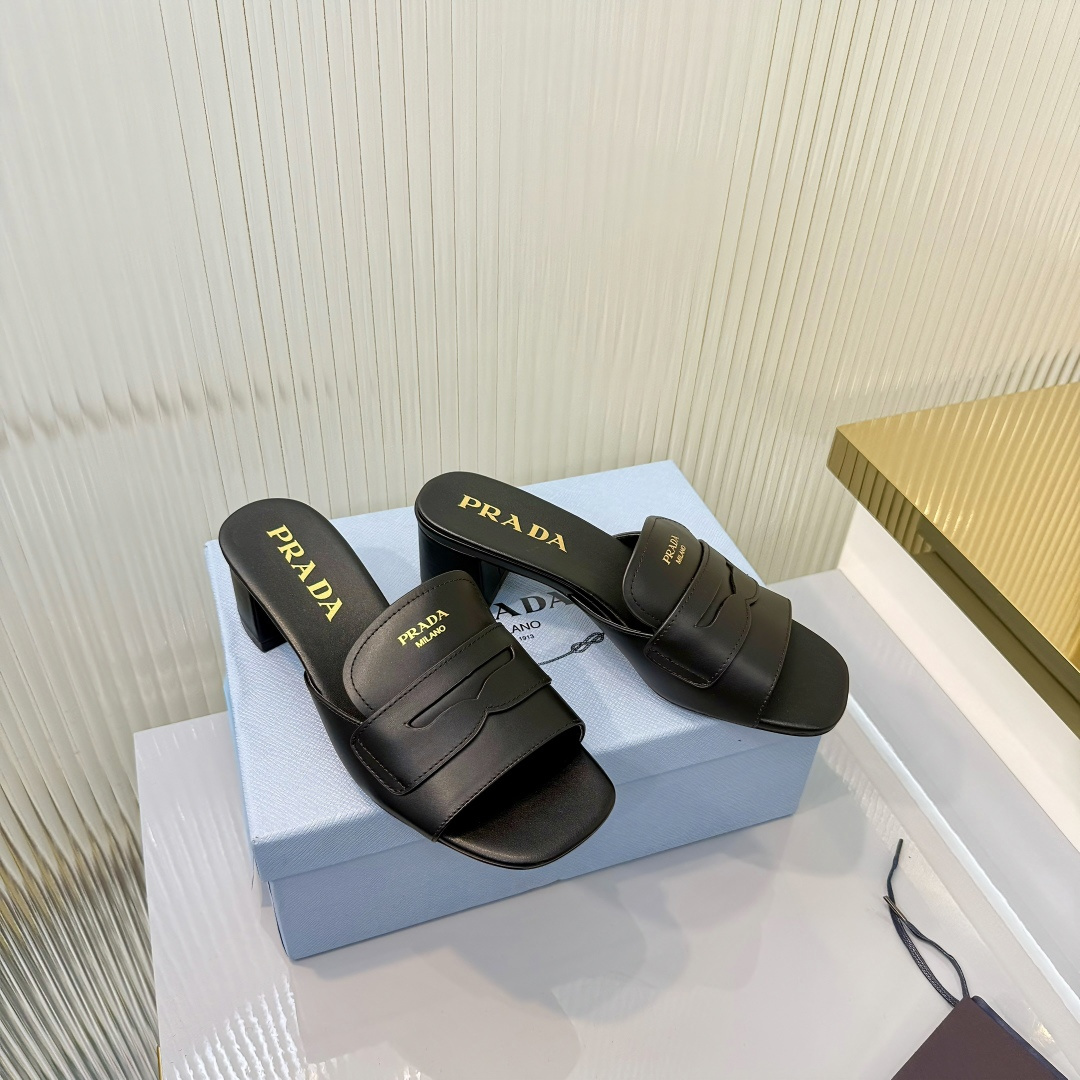 Prada PRADA/普拉达 26ss 春夏新款 粗跟 凉鞋
