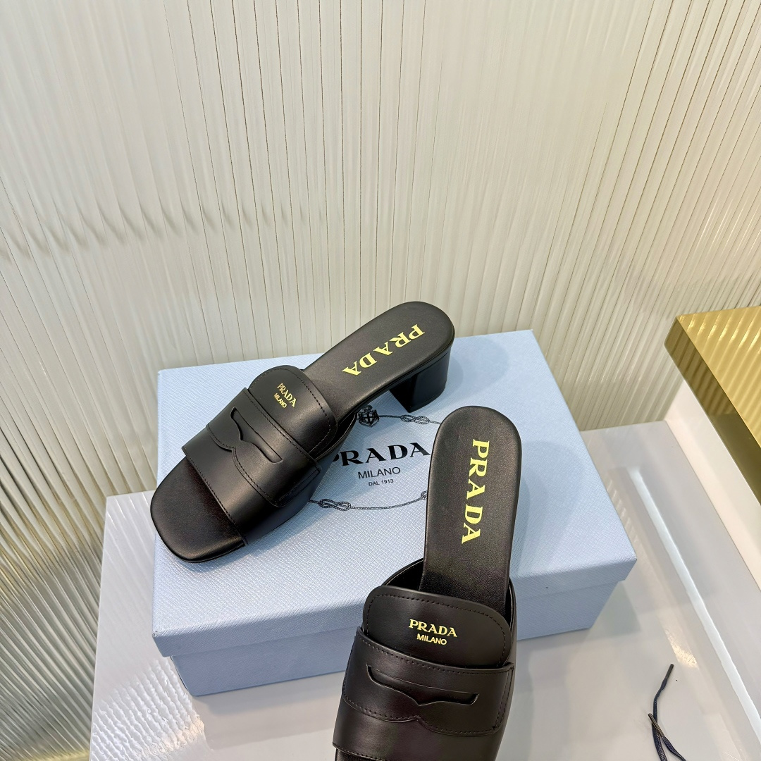 Prada PRADA/普拉达 26ss 春夏新款 粗跟 凉鞋