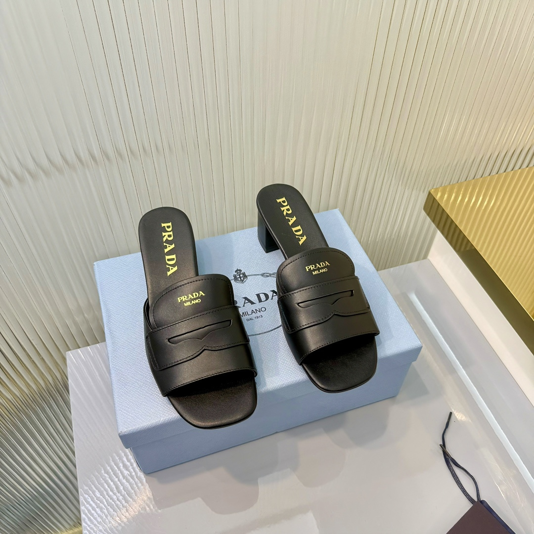 Prada PRADA/普拉达 26ss 春夏新款 粗跟 凉鞋