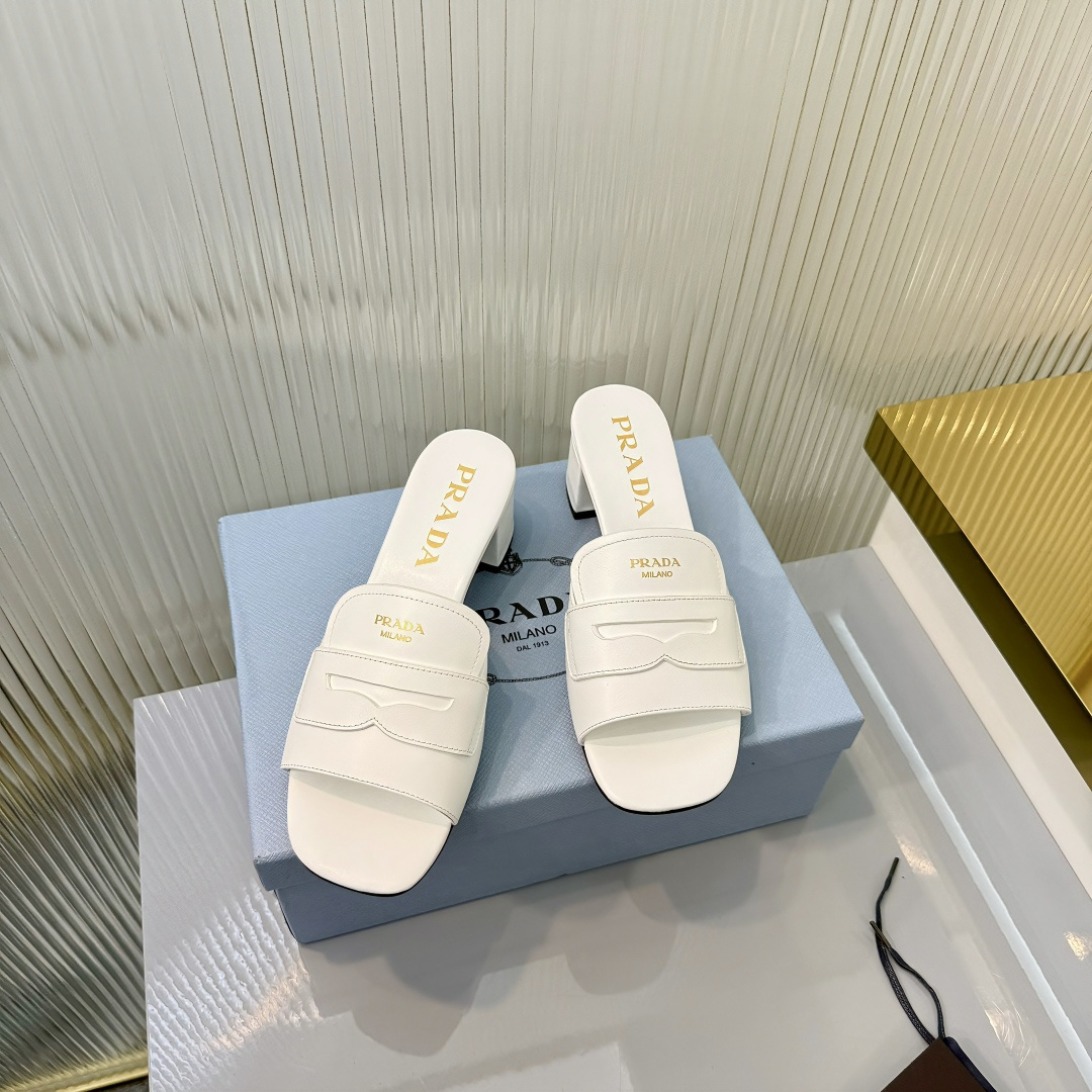Prada PRADA/普拉达 26ss 春夏新款 粗跟 凉鞋