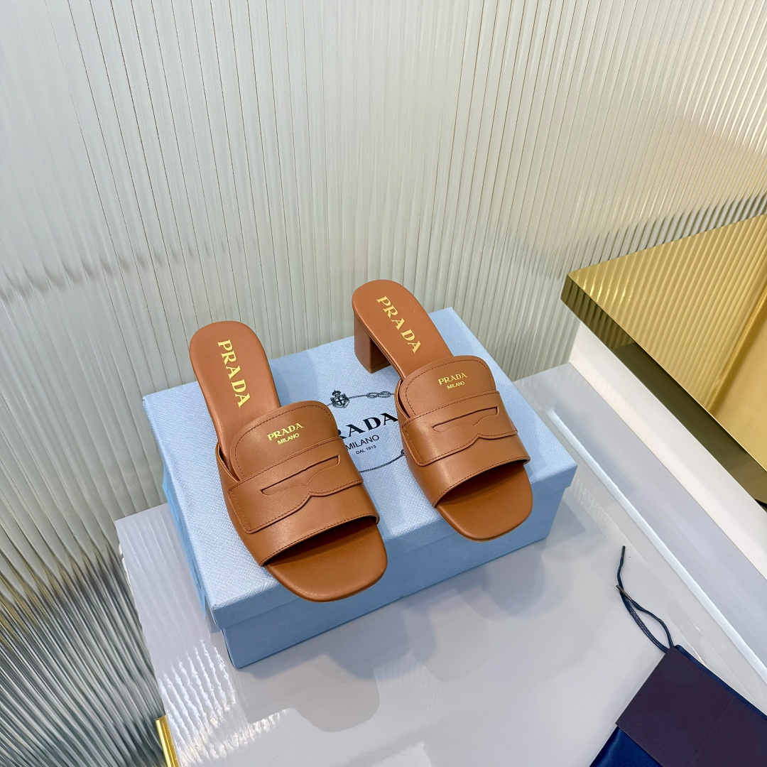 Prada PRADA/普拉达 26ss 春夏新款 粗跟 凉鞋