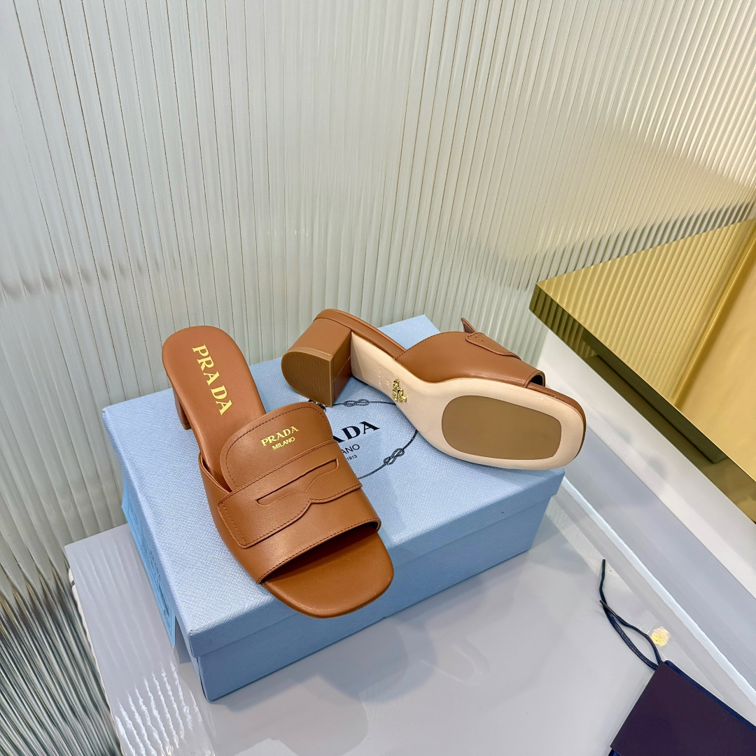 Prada PRADA/普拉达 26ss 春夏新款 粗跟 凉鞋