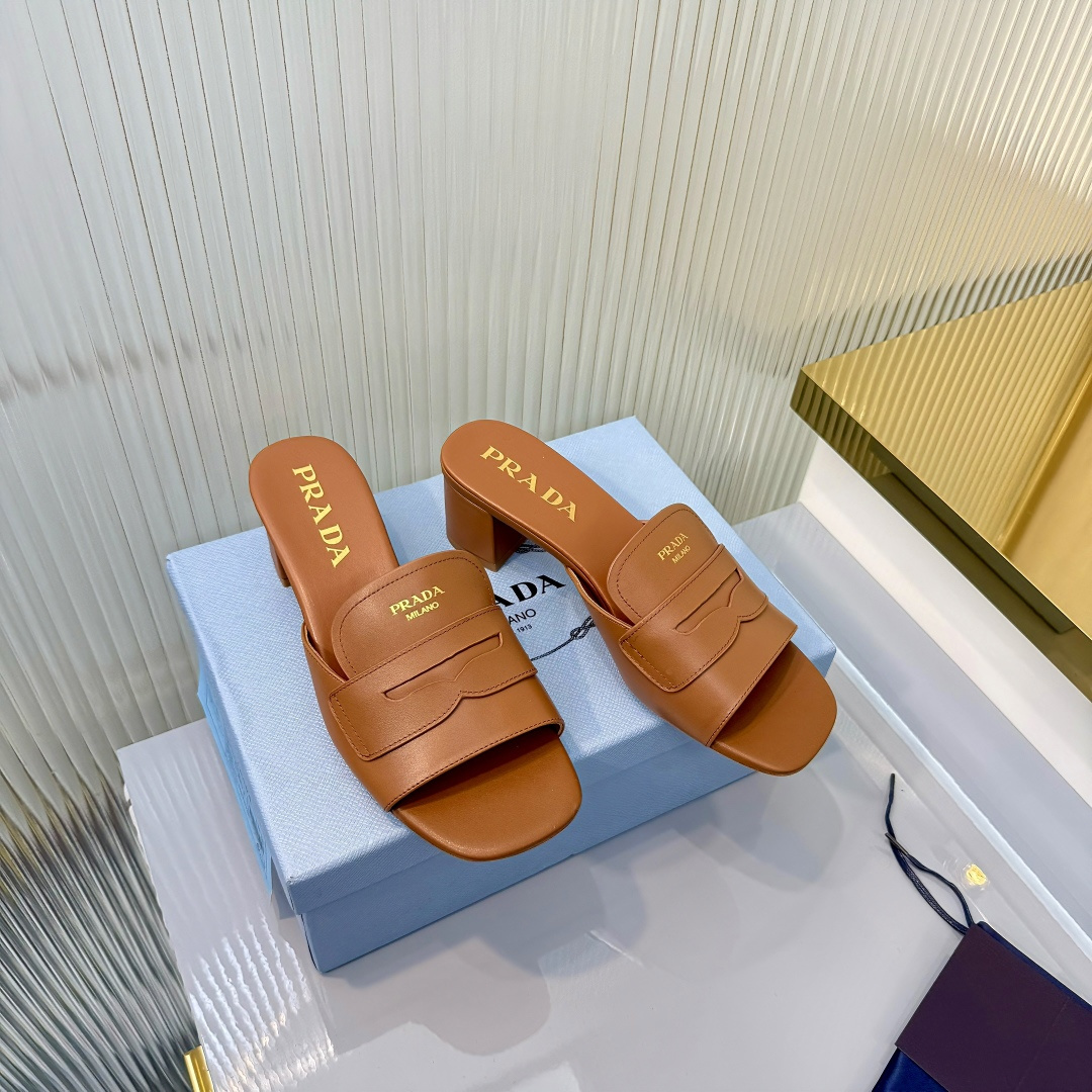 Prada PRADA/普拉达 26ss 春夏新款 粗跟 凉鞋