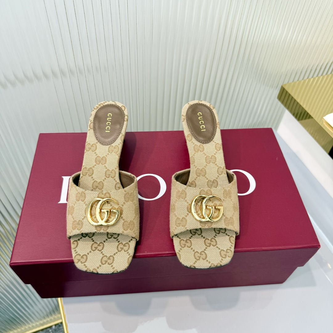 Gucci 35-42《古驰新世代》(Generation Gucci)系列深入探索品牌典藏元素