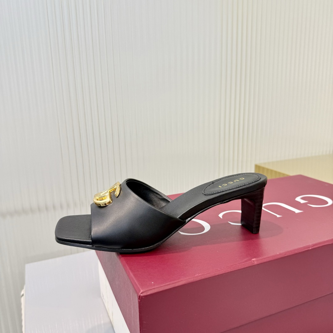 Gucci 35-42《古驰新世代》(Generation Gucci)系列深入探索品牌典藏元素