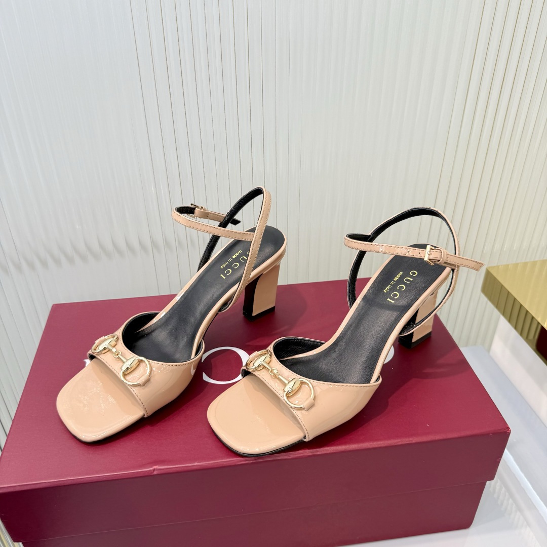 Gucci 35-42《古驰新世代》(Generation Gucci)系列深入探索品牌典藏元素