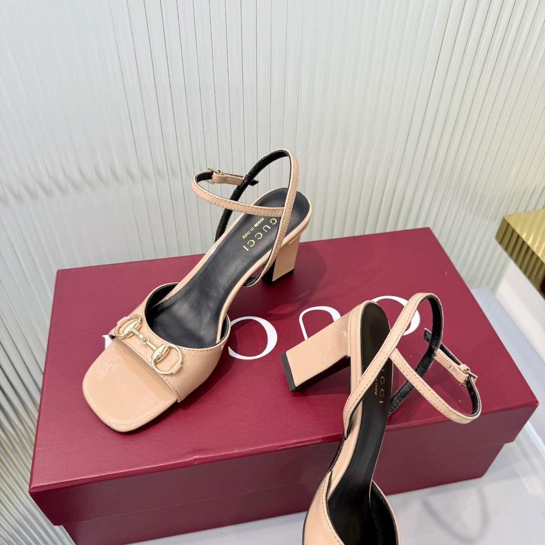 Gucci 35-42《古驰新世代》(Generation Gucci)系列深入探索品牌典藏元素