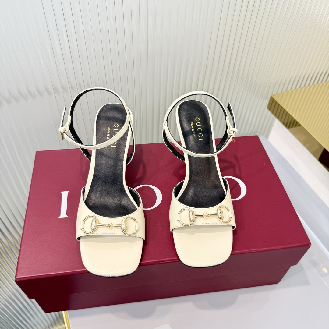 Gucci 35-42《古驰新世代》(Generation Gucci)系列深入探索品牌典藏元素