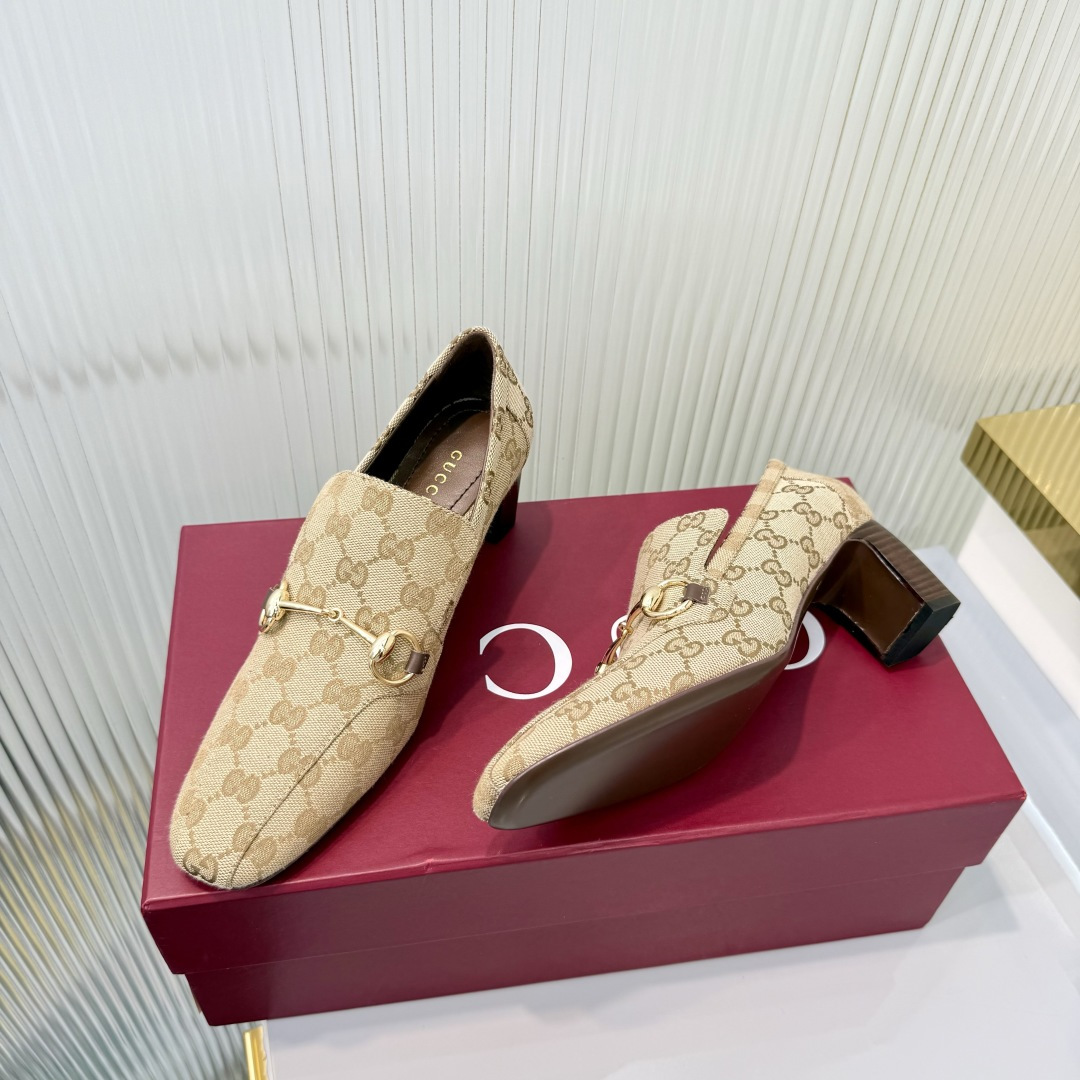 Gucci 35-42《古驰新世代》(Generation Gucci)系列深入探索品牌典藏元素