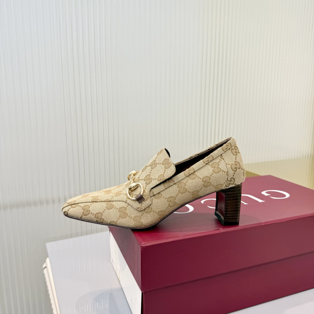 Gucci 35-42《古驰新世代》(Generation Gucci)系列深入探索品牌典藏元素