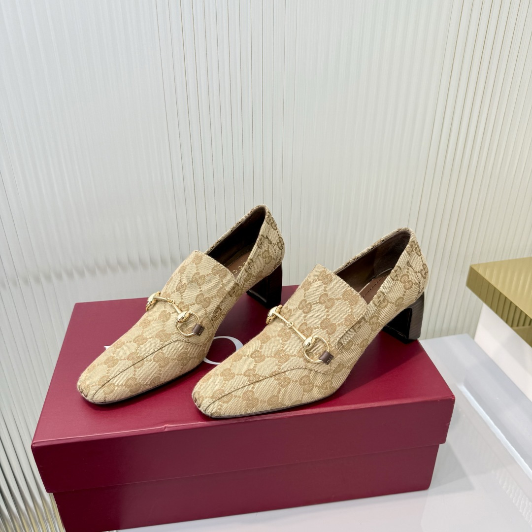 Gucci 35-42《古驰新世代》(Generation Gucci)系列深入探索品牌典藏元素