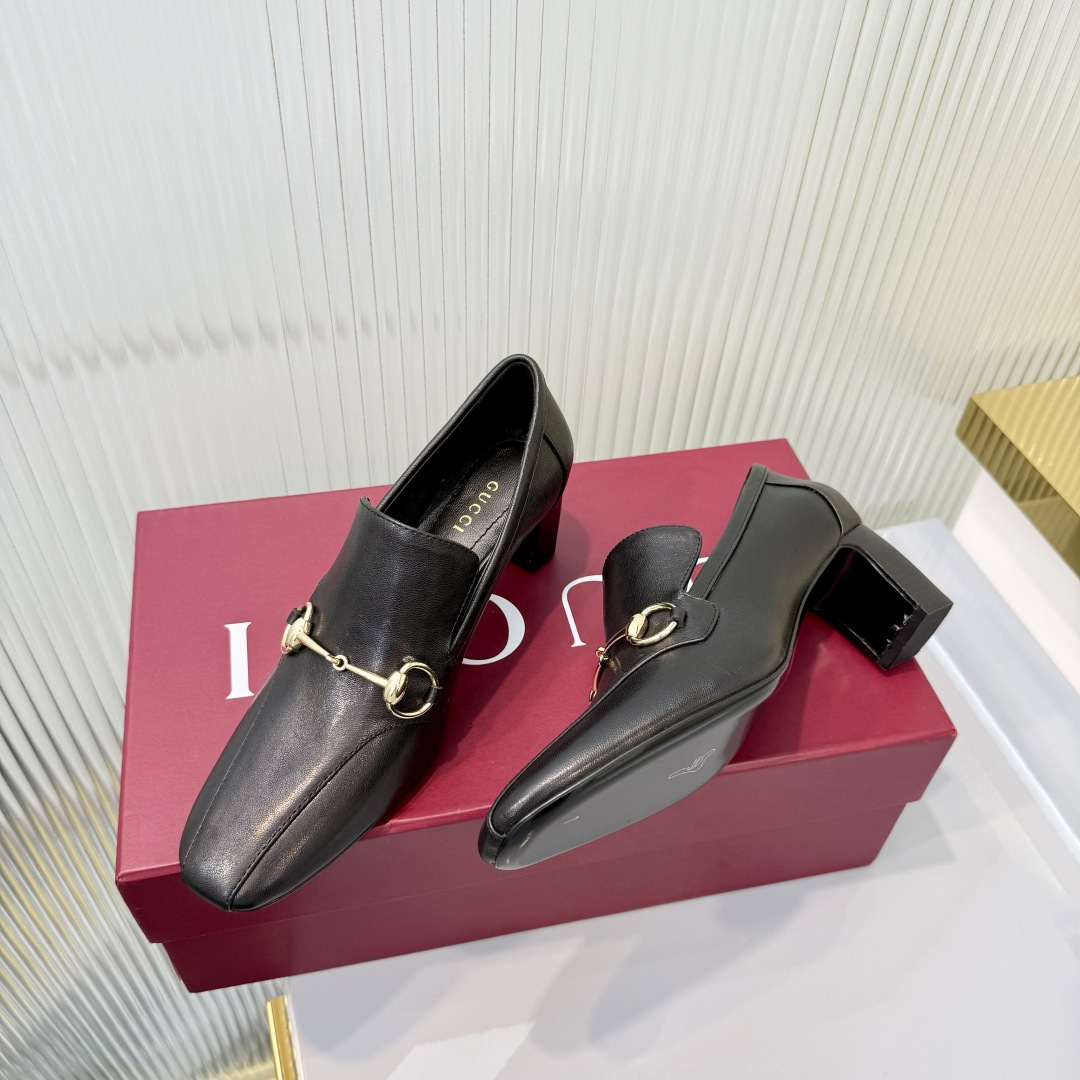 Gucci 35-42《古驰新世代》(Generation Gucci)系列深入探索品牌典藏元素