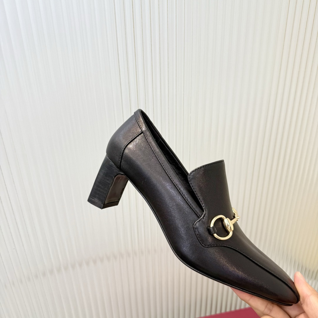 Gucci 35-42《古驰新世代》(Generation Gucci)系列深入探索品牌典藏元素