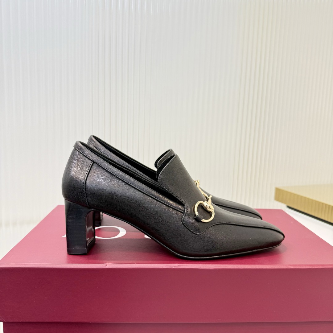 Gucci 35-42《古驰新世代》(Generation Gucci)系列深入探索品牌典藏元素