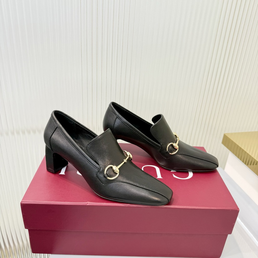Gucci 35-42《古驰新世代》(Generation Gucci)系列深入探索品牌典藏元素