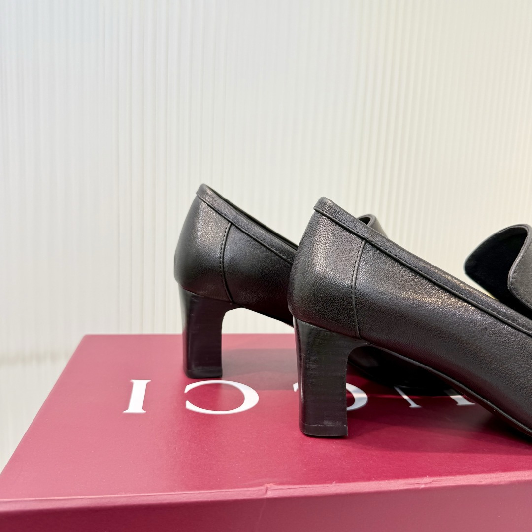 Gucci 35-42《古驰新世代》(Generation Gucci)系列深入探索品牌典藏元素