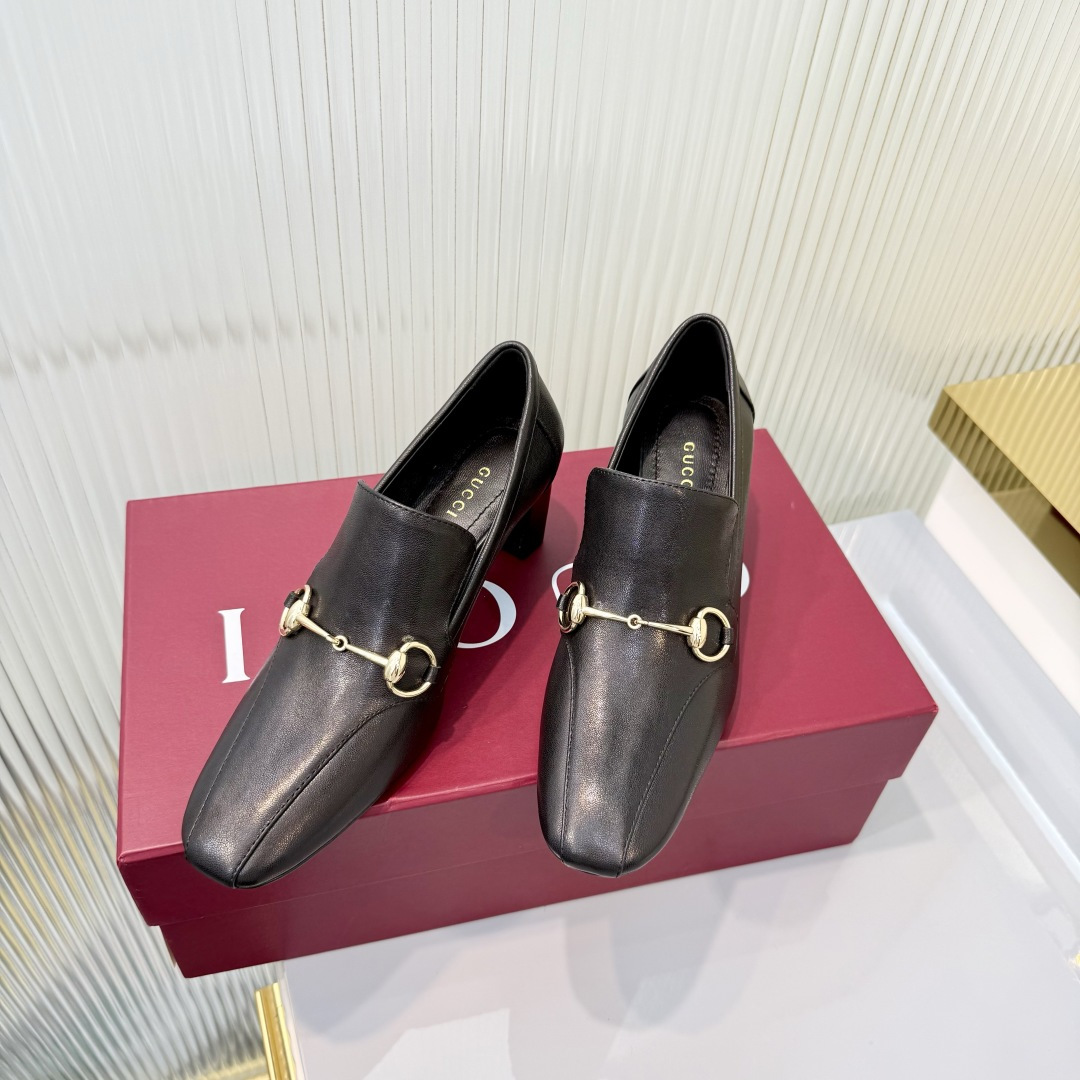 Gucci 35-42《古驰新世代》(Generation Gucci)系列深入探索品牌典藏元素