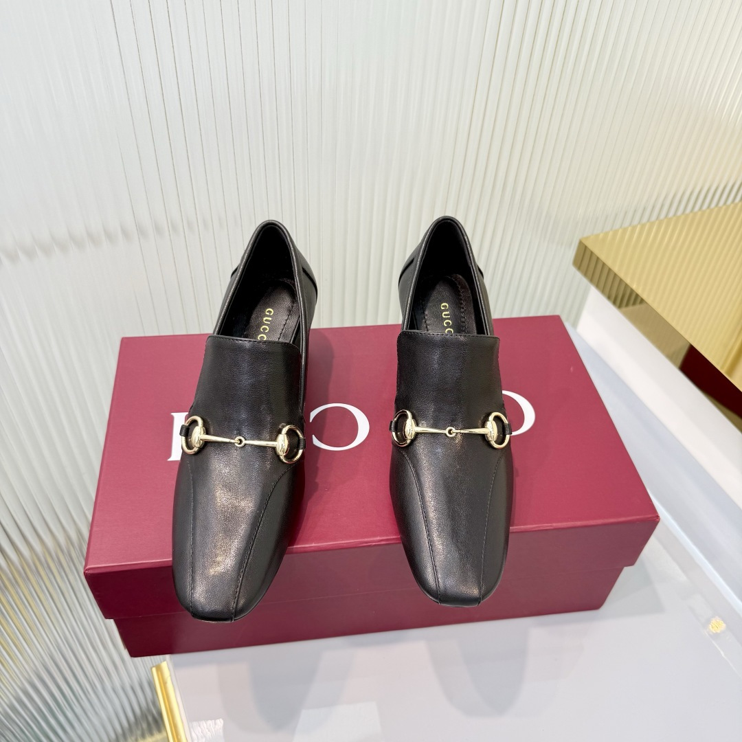 Gucci 35-42《古驰新世代》(Generation Gucci)系列深入探索品牌典藏元素