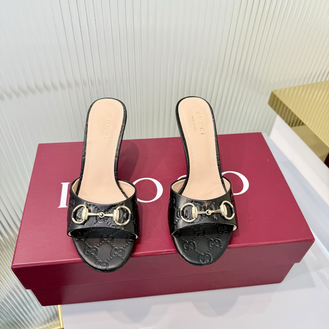 Gucci 35-42《古驰新世代》(Generation Gucci)系列深入探索品牌典藏元素