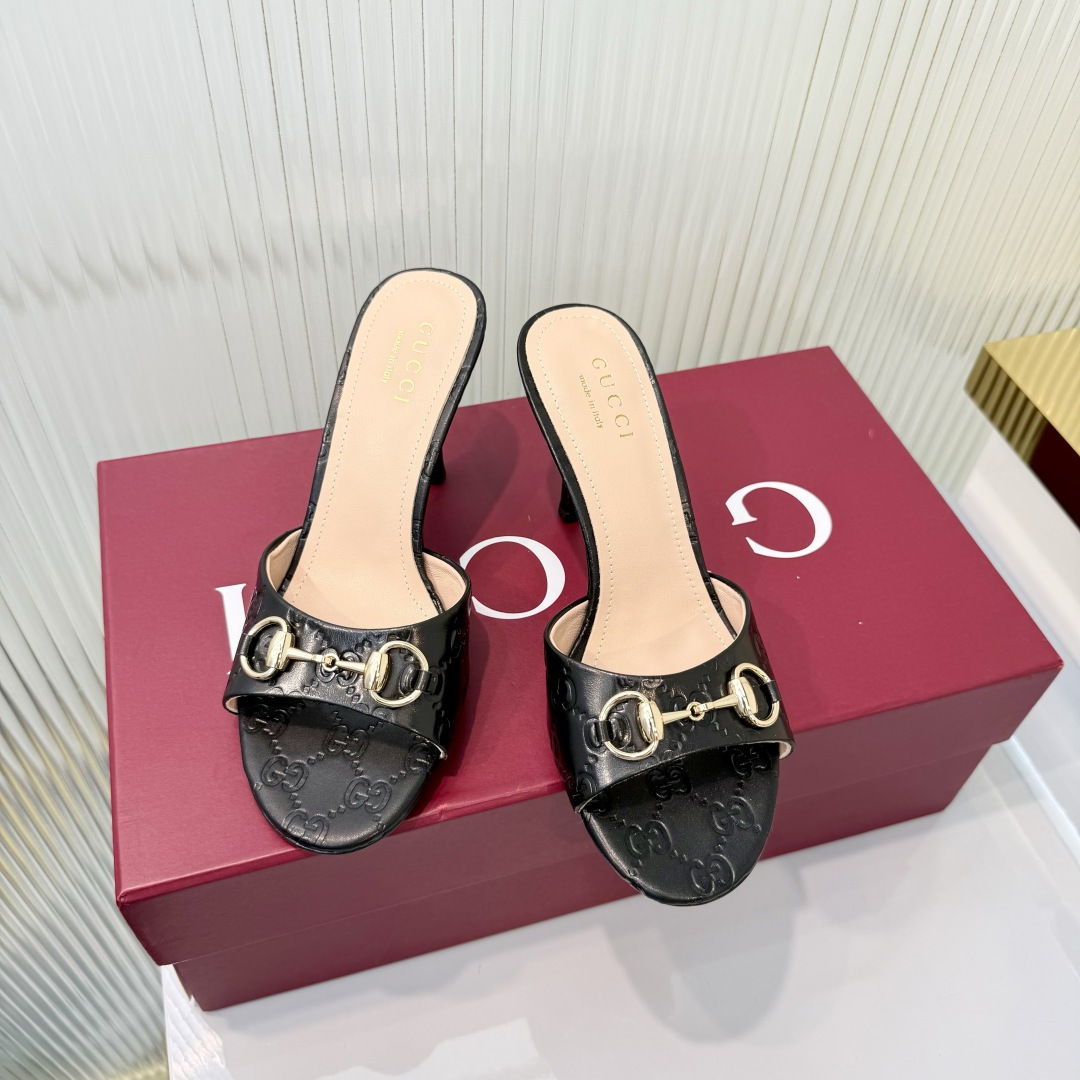 Gucci 35-42《古驰新世代》(Generation Gucci)系列深入探索品牌典藏元素