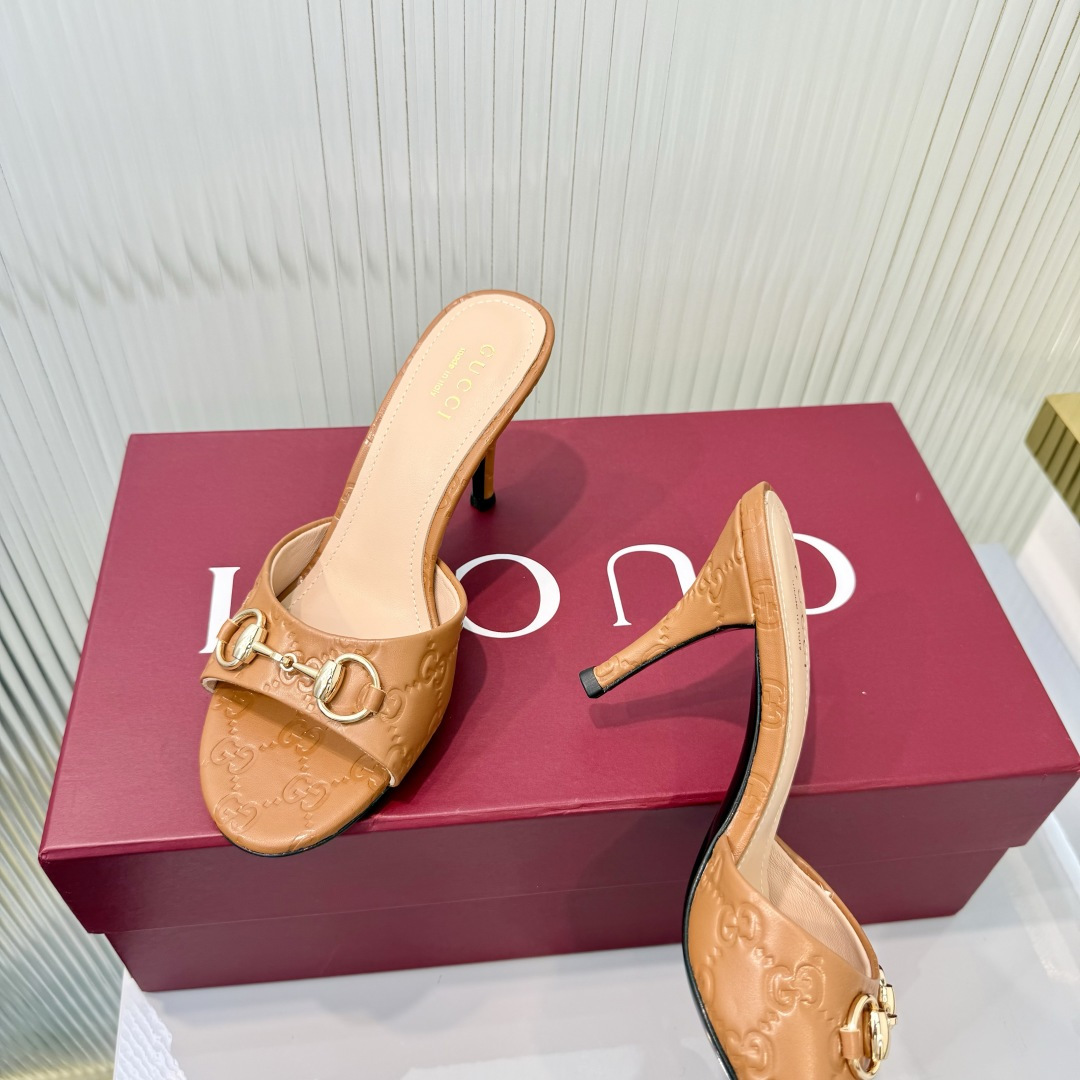 Gucci 35-42《古驰新世代》(Generation Gucci)系列深入探索品牌典藏元素