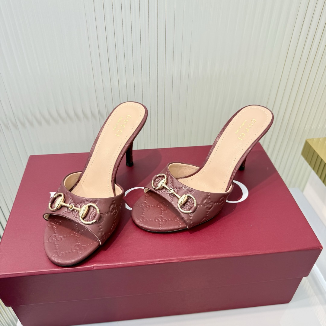 Gucci 35-42《古驰新世代》(Generation Gucci)系列深入探索品牌典藏元素