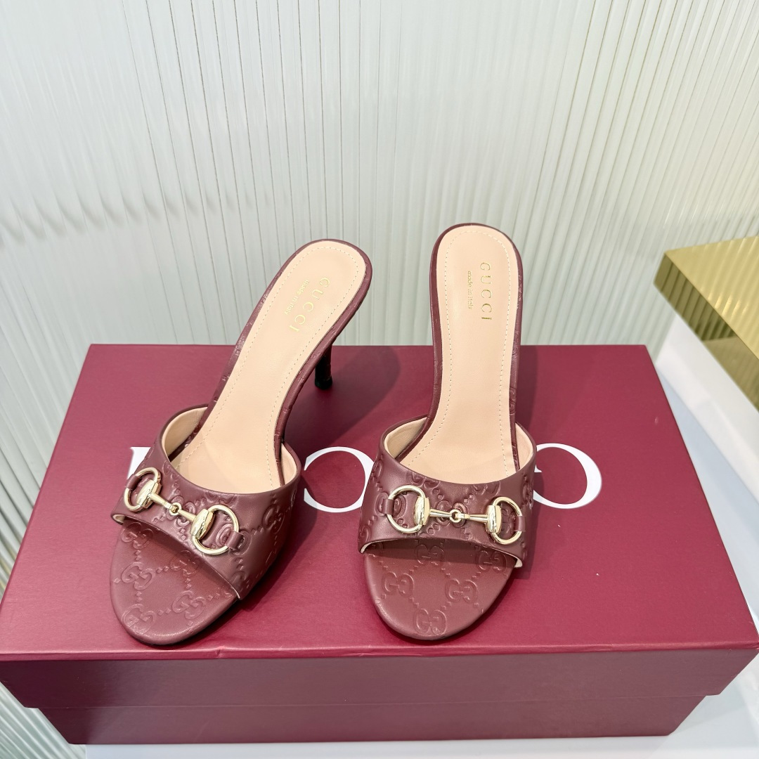 Gucci 35-42《古驰新世代》(Generation Gucci)系列深入探索品牌典藏元素