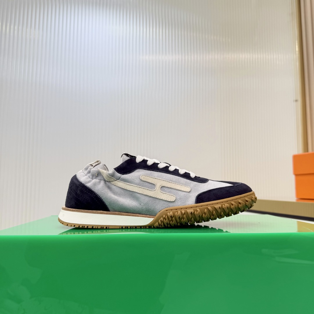 Hermes Sneakers