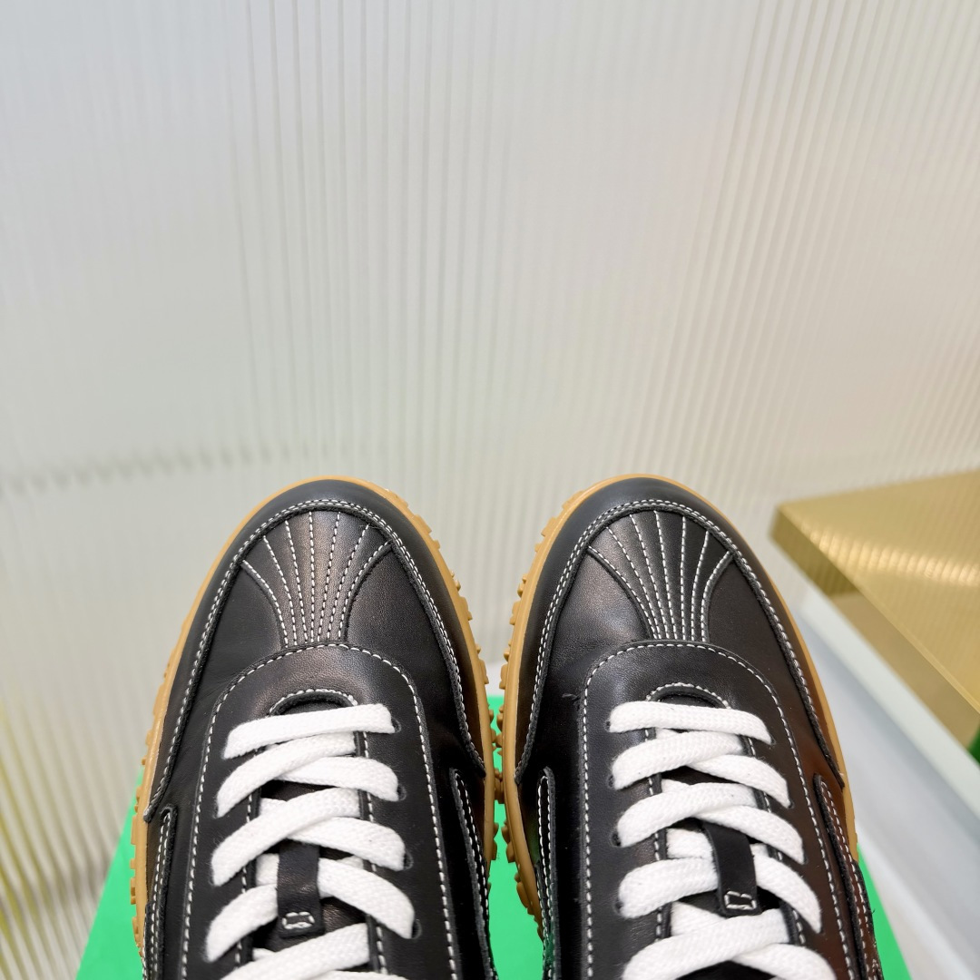 Hermes Sneakers