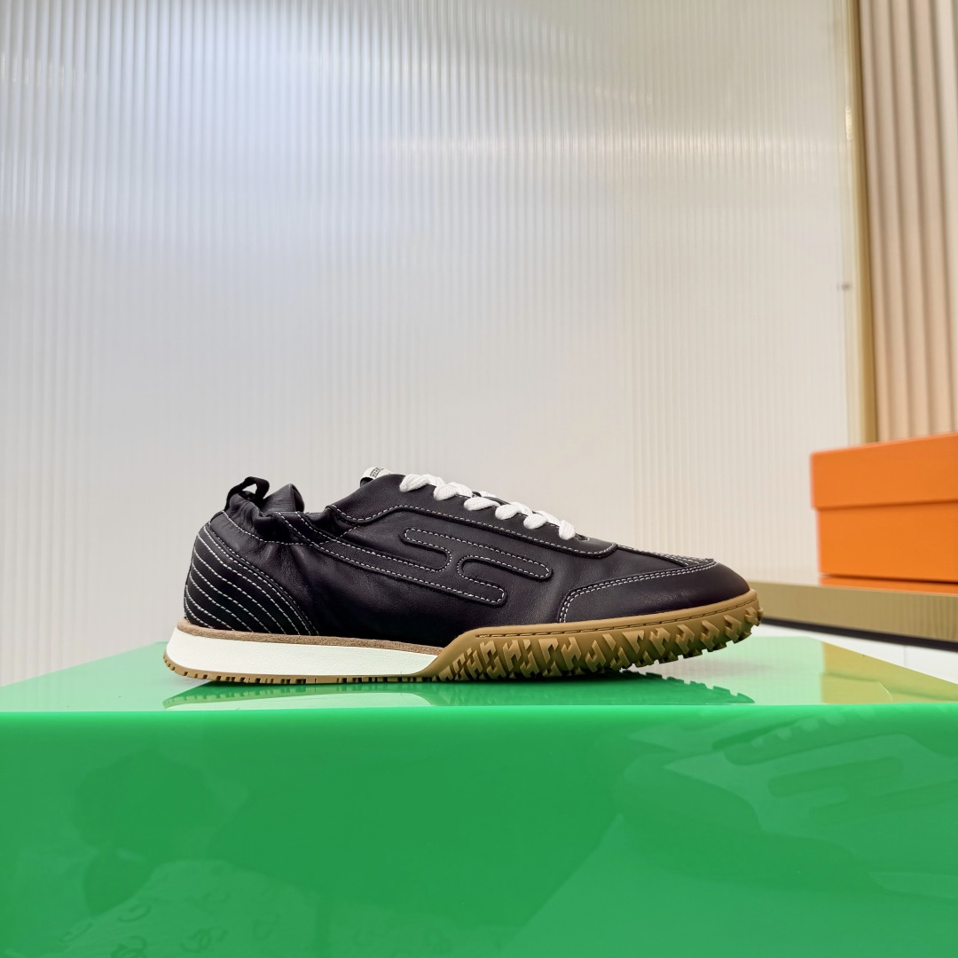 Hermes Sneakers