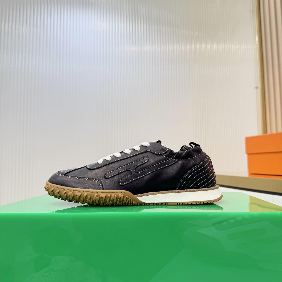 Hermes Sneakers