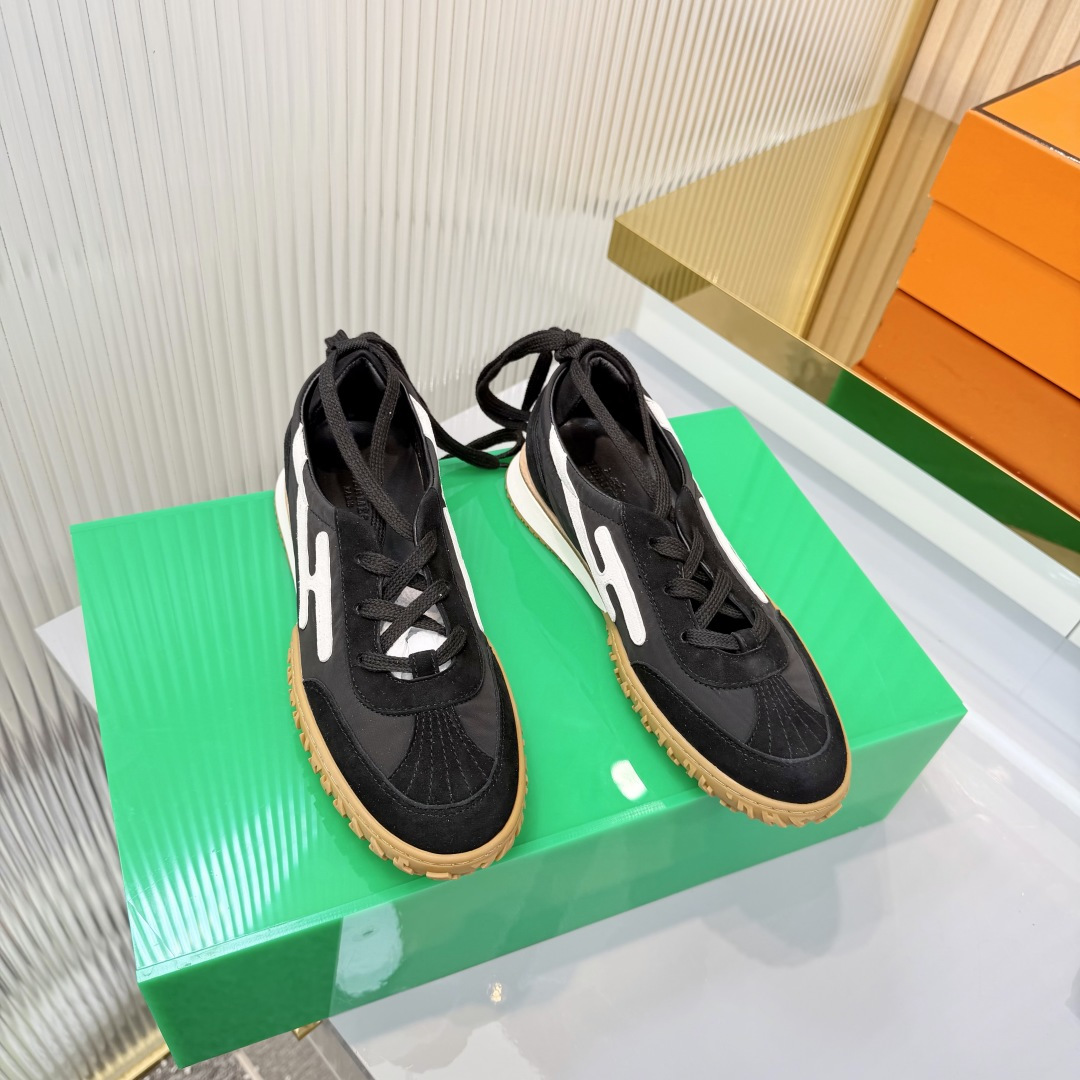 Hermes Sneakers