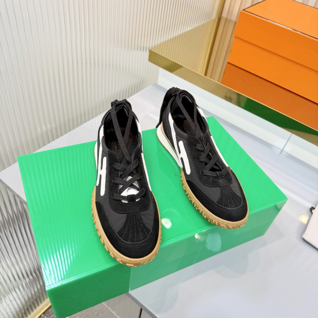 Hermes Sneakers