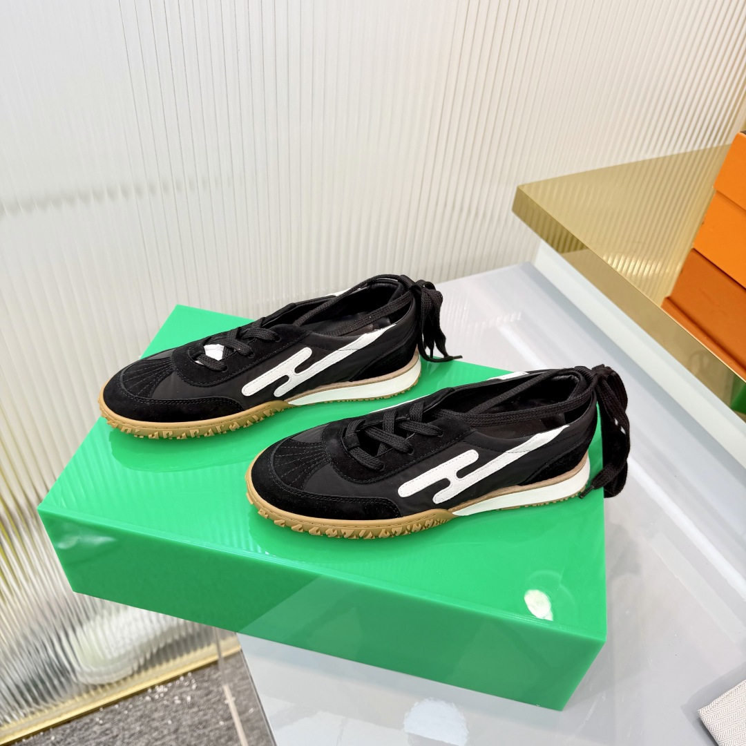 Hermes Sneakers