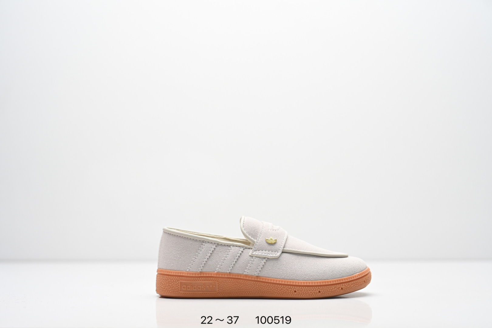NO:850523,Adidas Adidas Handball Sezial official correct version Adidas classic retro casual sneakers #The whole shoe is made of suede. The beef tendon wear-resistant outsole is a sneaker carrying youthful feelings. The classic three stripes decorate the side of the shoe. The brand recognition is clear. Official item number: KK2786, code number 22～37, code 100519, Adidas, adidas,19860909阿迪达斯 Adidas Handball Sezial 官方正确版本 阿迪达斯经典款 复古休闲板鞋 #全鞋采用反毛皮制作 牛筋耐磨大底 承载青春情怀的板鞋 经典三条杠装饰鞋侧 品牌辨识度清晰 官方货号: KK2786 码数22～37 编码100519,阿迪达斯,adidas,,Children's