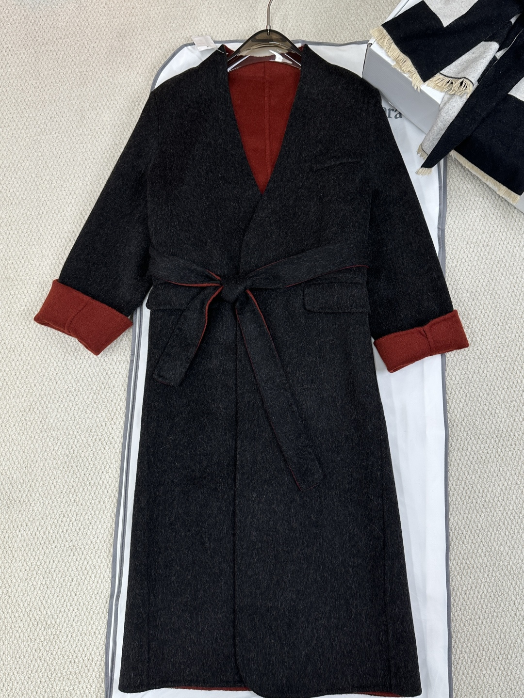 NO:636126,No. Duzai 2025 autumn and winter new double-sided wool coat Ingredients Australian superfine wool Size SML Color dark gray, women's clothing, alexander wang19860909编号 独在2025秋冬新款双面羊毛大衣 成分澳洲超细羊毛 尺码SML 颜色深灰色,女装,alexander wang,Women's clothing