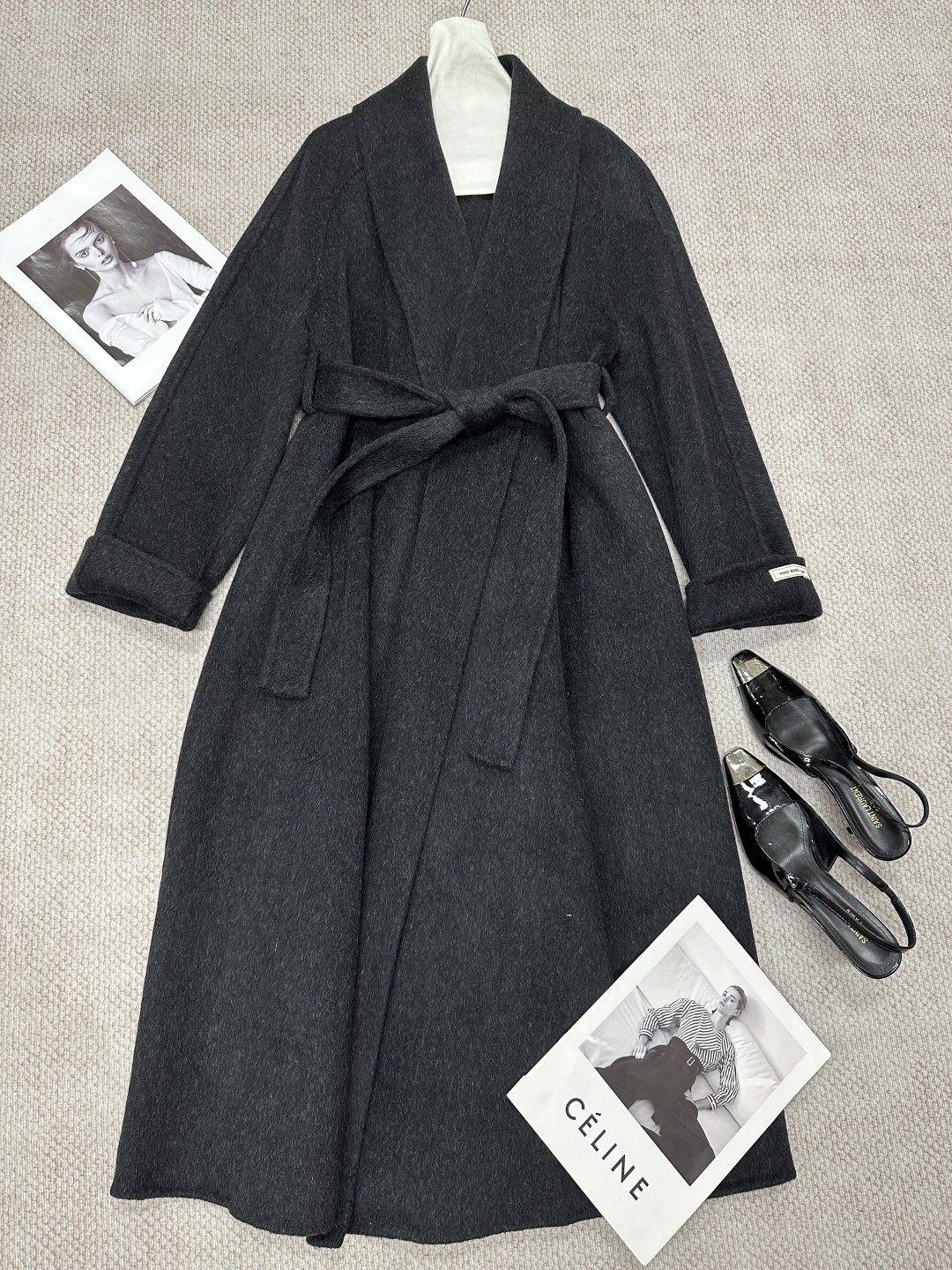 NO:945200,M* autumn and winter green fruit collar double-sided wool long coat. Composition: 5 alpaca 65 cotton and wool. Size SM. Color: dark gray, navy blue, coffee, caramel, Maxmara-clothing,19860909M*秋冬青果领双面羊毛长款大衣 成分5羊驼65棉羊毛 尺码SM 颜色深灰 藏蓝 咖啡 焦糖,麦丝玛拉-服装,,Women's clothing