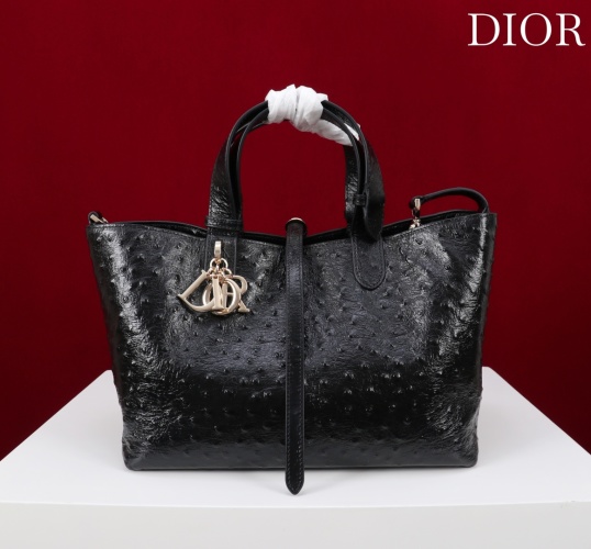 Dior Toujours Medium Ostrich Bag: Black, Elegant Design, and Secure CD Lock 1 Dior Toujours Medium Ostrich Bag: Black, Elegant Design, and Secure CD Lock