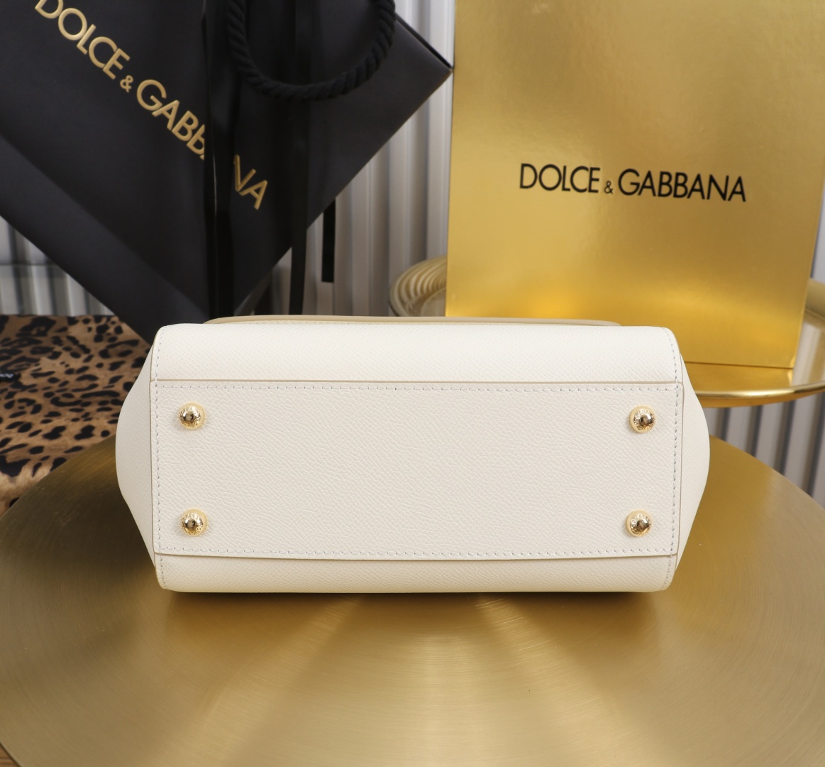 Dolce & Gabbana Sicily 11125 White Leather Top Handle Bag, 21x16x8cm 6 cmp a1752224891384 4502