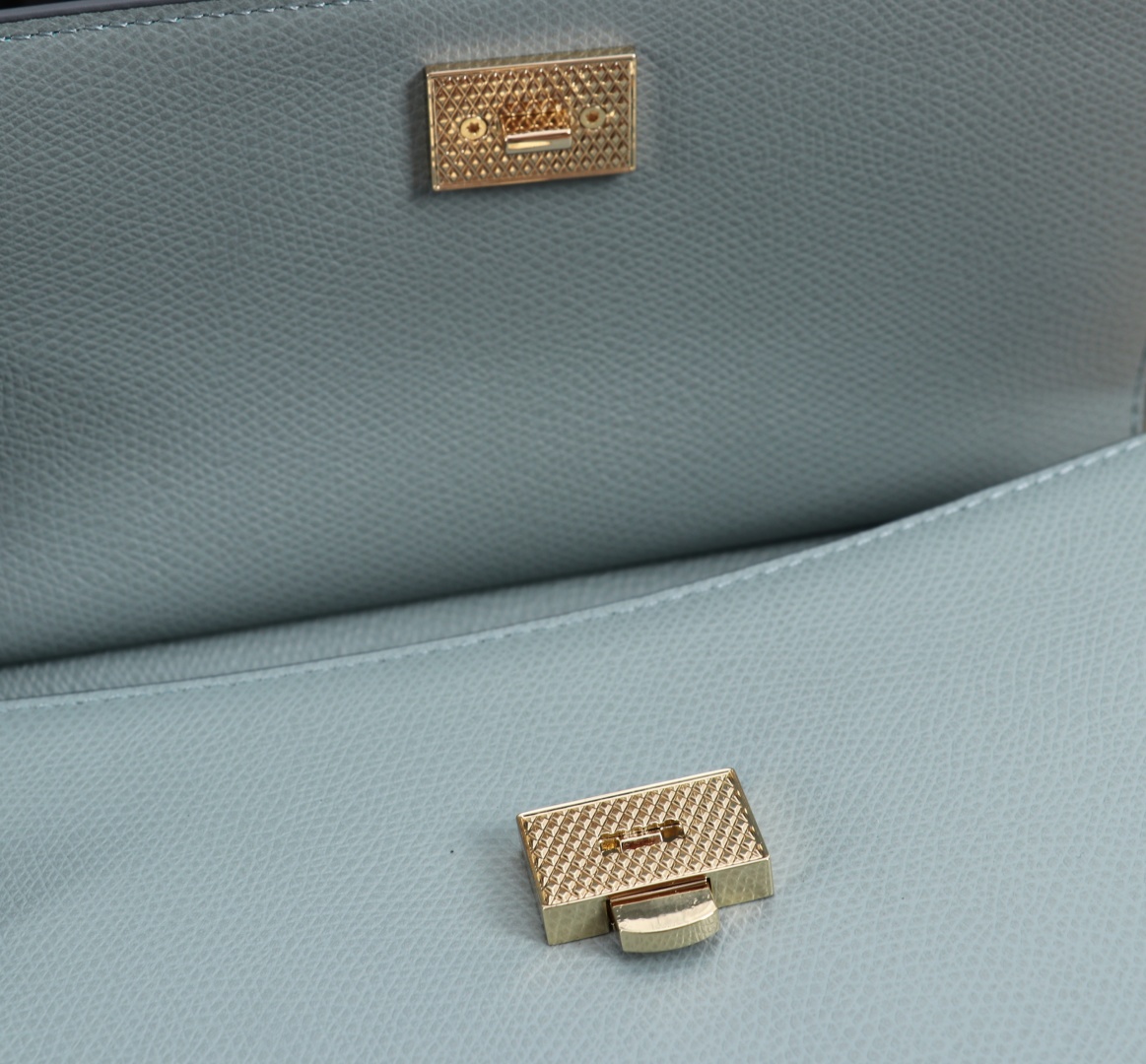 Dolce & Gabbana Sicily 11125 Blue Leather Top Handle Bag, 21 x 16 x 8 cm 8 cmp a1752232756542 0528
