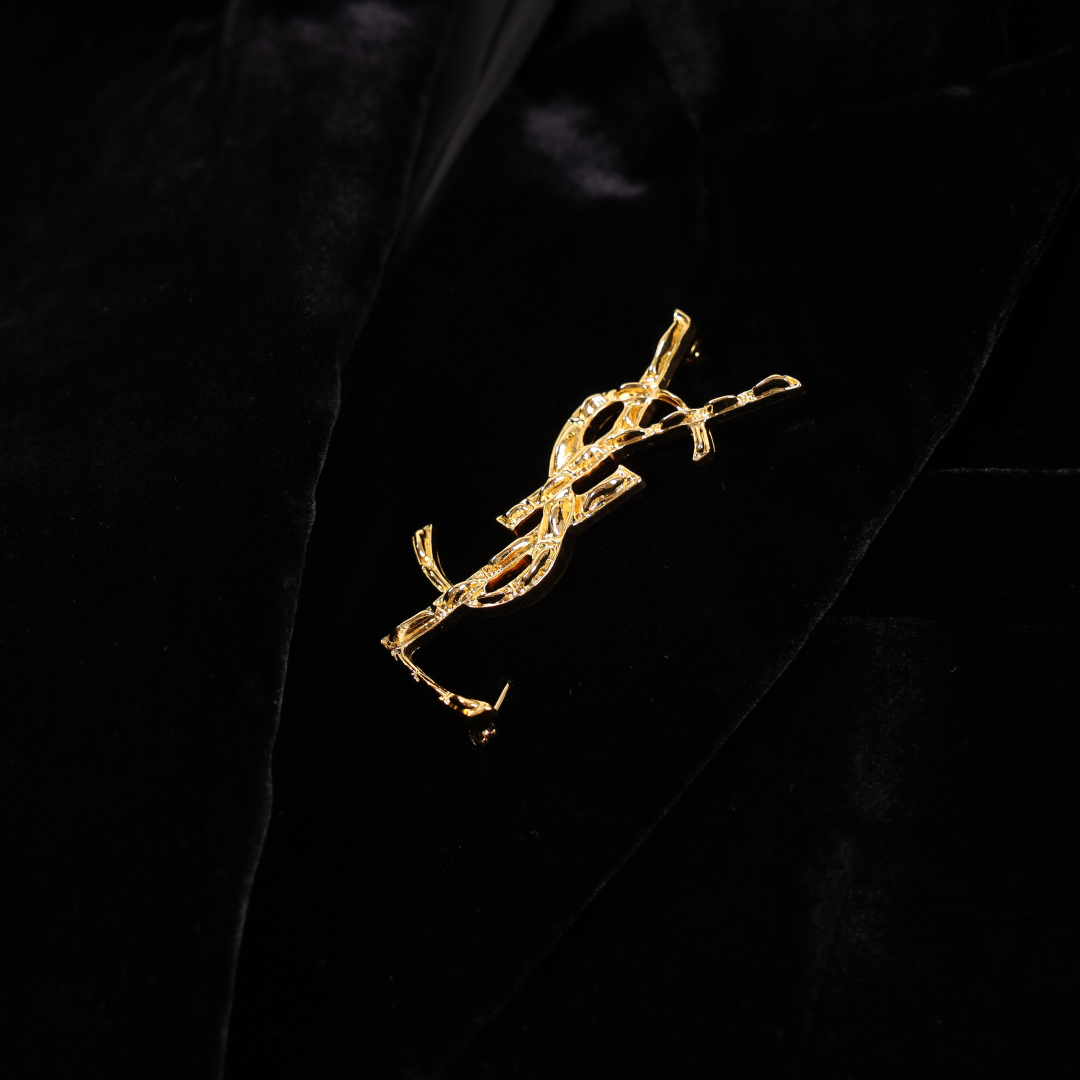 Saint Laurent Velvet Blazer - Korean Velvet, Structured Fit, Complimentary Brooch 5 cmp windows1759522455615 1489071570 454817779