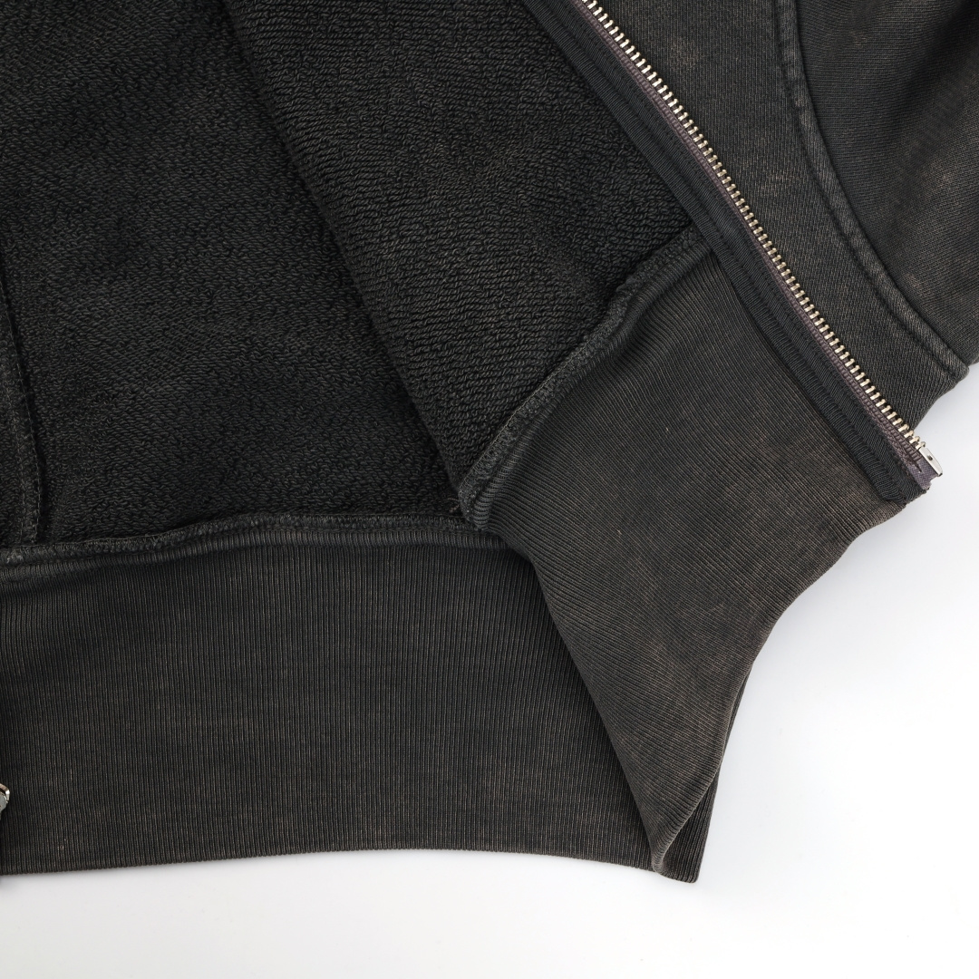 ——26PS❤️新款❤️——26PS早春🔥Helsa420克克重卫衣套装🛒smlp搭配毛领皮衣也有👍整套