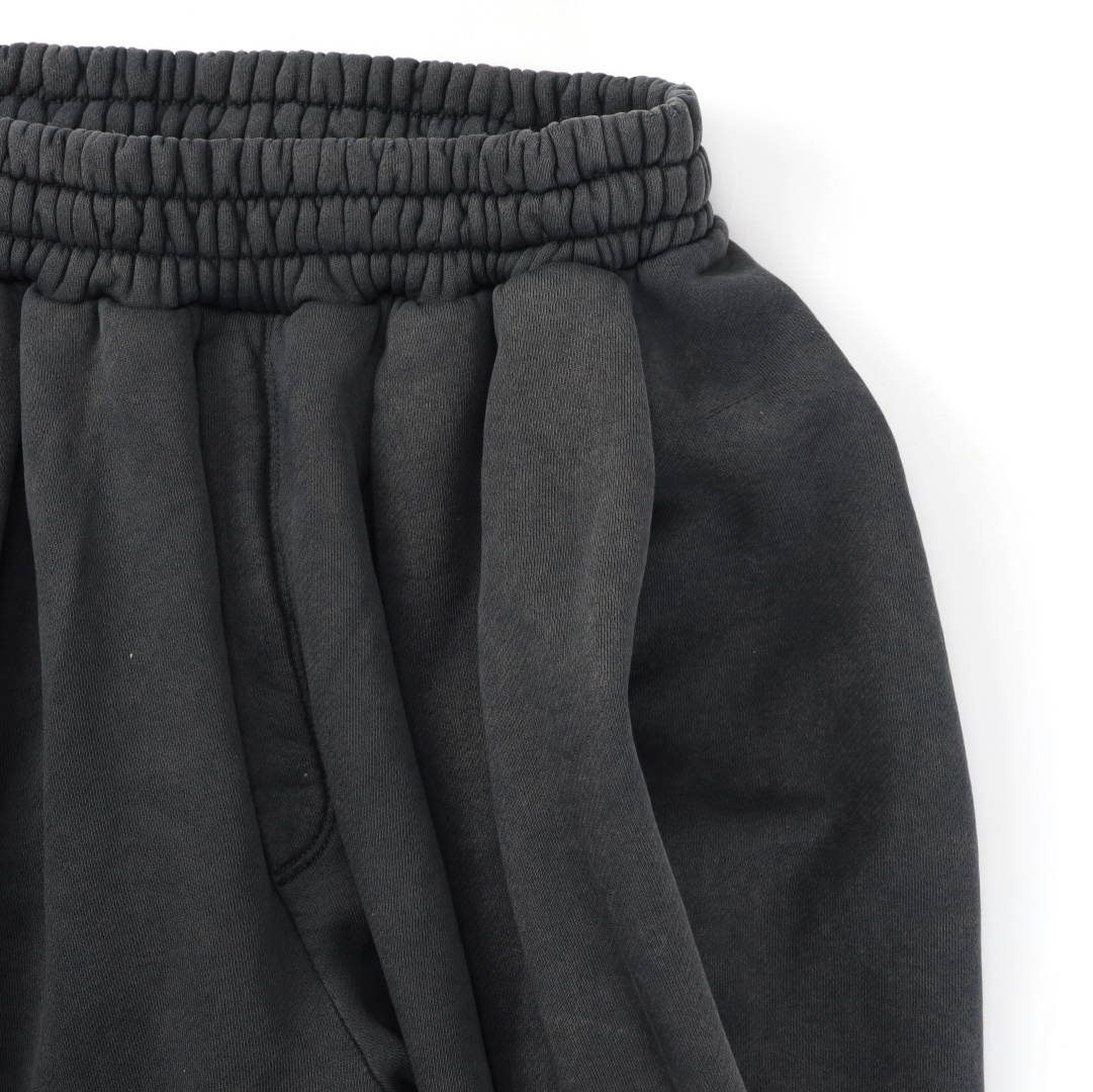 ——26PS❤️新款❤️——26PS早春🔥Helsa420克克重卫衣套装🛒smlp搭配毛领皮衣也有👍整套