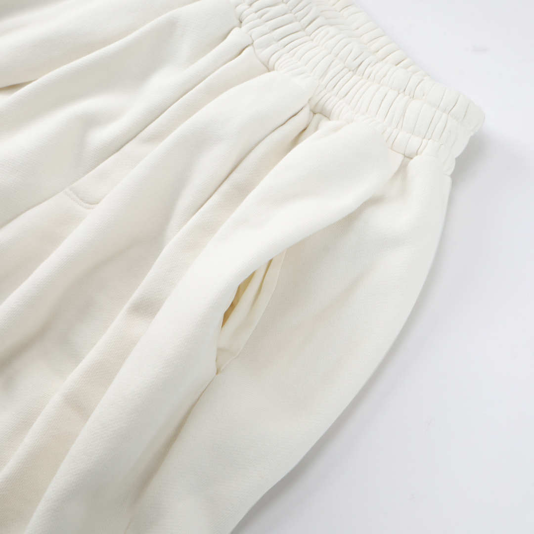 ——26PS❤️新款❤️——26PS早春🔥Helsa420克克重卫衣套装🛒smlp搭配毛领皮衣也有👍整套