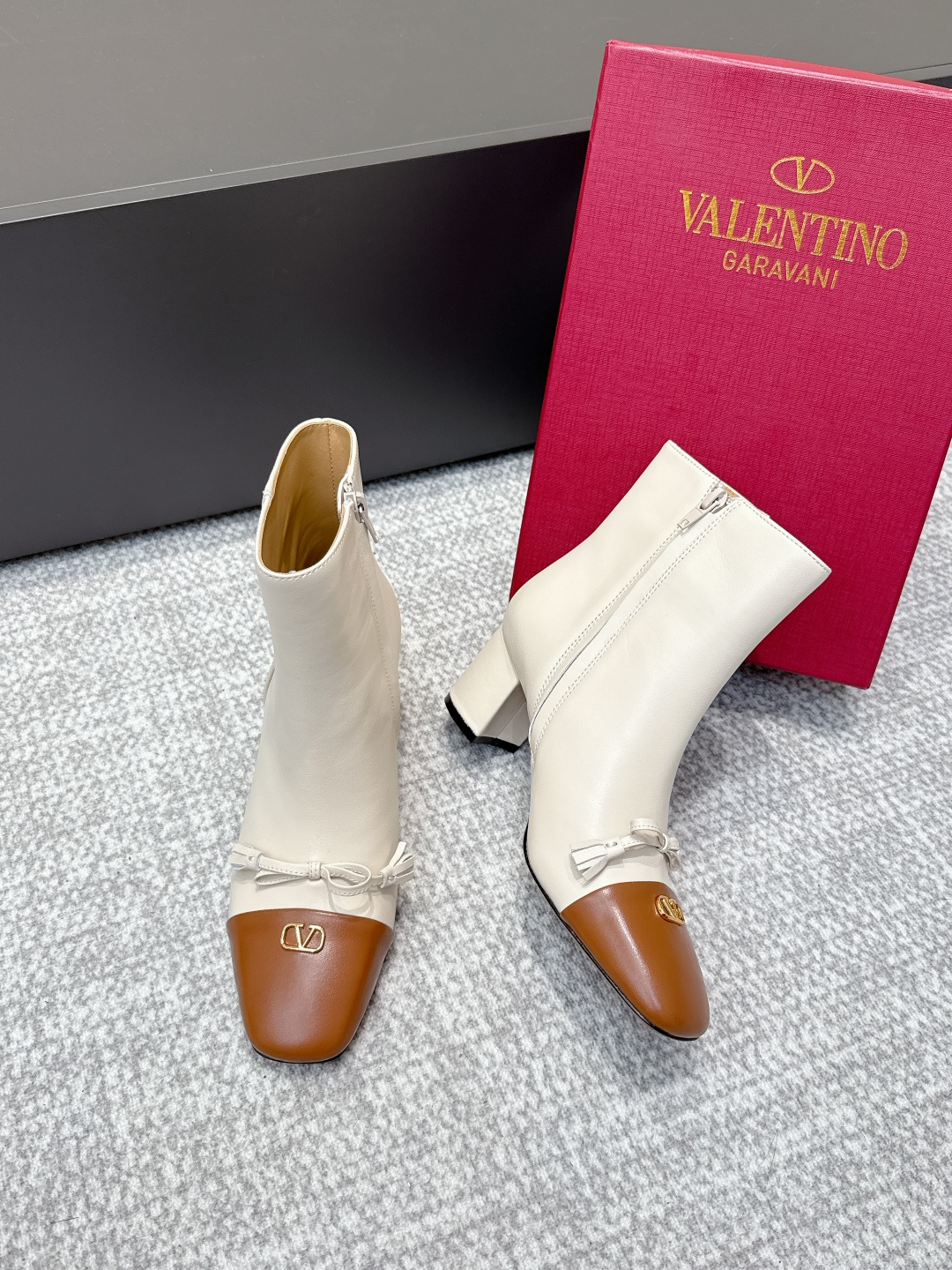 Valentino VLogo Two-tone Square Toe Ankle Boots
