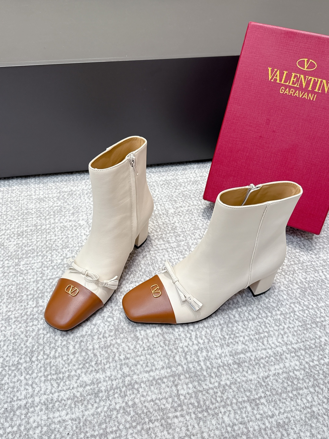Valentino VLogo Two-tone Square Toe Ankle Boots
