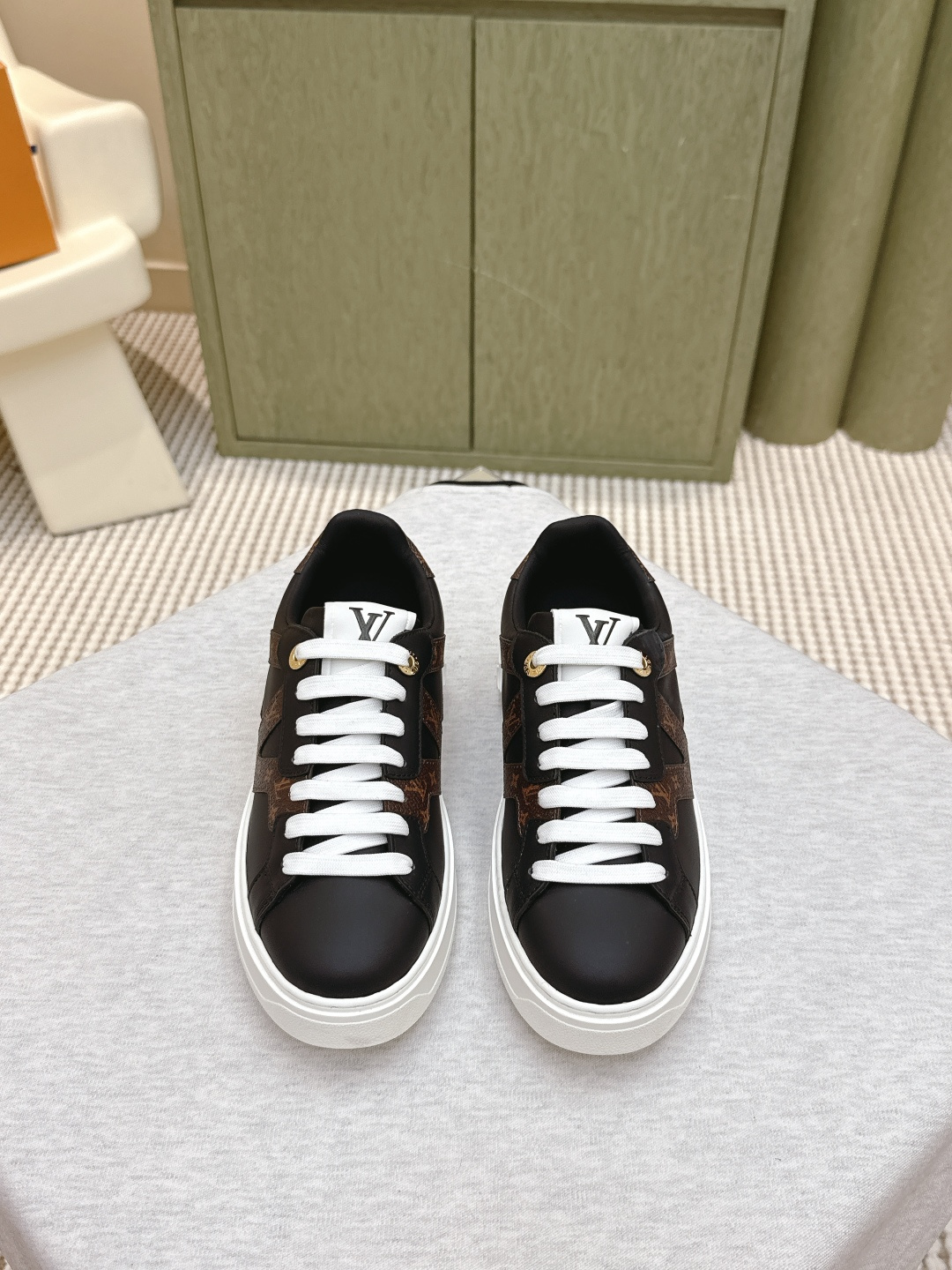 NO:497748,Purchase grade｜D0715 Louis vuitton ssnew arrival Lv 25 autumn and winter presbyop new runaway Women's outdoor casual sneakers Original purchase, disassembly copy, old counter upgrade version, more coordinated vision, lighter foot feeling, extremely recognizable, close eyes Size#35-41 (41 custom made without return), casual shoes/sports shoes, louis vuitton, louis vuitton, sneakers19860909代购级｜D0715 Louis vuitton ssnew arrival Lv 25秋冬压老花new runaway 女士户外 休闲运动鞋 原版购入,拆卸copy,专柜老款升级版本,视觉更协调,脚感更轻盈 辨识度极高,闭眼入 Size#35-41（41订做不退换）,休闲鞋/运动鞋,louis vuitton,louis vuitton,sneakers,Women's Shoes