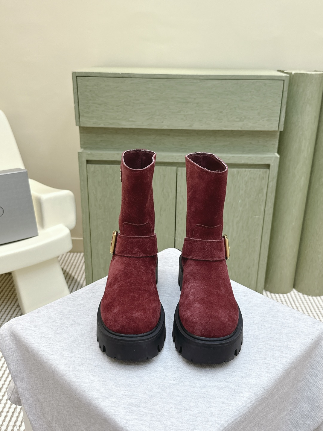 NO:497744,Purchase grade | D0105PRADA 25ss Prada classic triangle logo women's boots series that cannot be bought in winter is definitely a hit this year!  !  Very beautiful!  Prada boots are really wow!  The upper is coquettish and coquettish, and the inner coquettish is just right. The sole TPU sole Size35-40 (40, 41, customized, non-return, exchange), boots, prada, prada, boots, cowhide19860909代购级｜D0105PRADA 25ss普拉达经典三角标一脚蹬 女靴 冬天买不到的系列,绝对是今年的大爆款！！贼好看！Prada靴子真的很哇塞！上脚大气显腿瘦气质这块刚好拿捏 鞋面牛皮 内里牛皮 大底TPU大底 Size35-40（40、41 订做不退换）,靴子,prada,prada,boots,cowhide,Women's Shoes